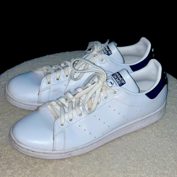 Dark Blue Adidas Stan Smiths - Picture 7 of 7